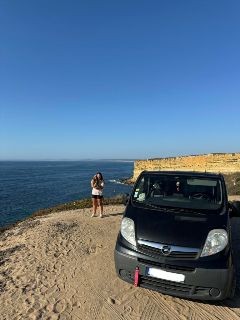 Voyager avec son chien : le guide complet pour bien préparer ses déplacements